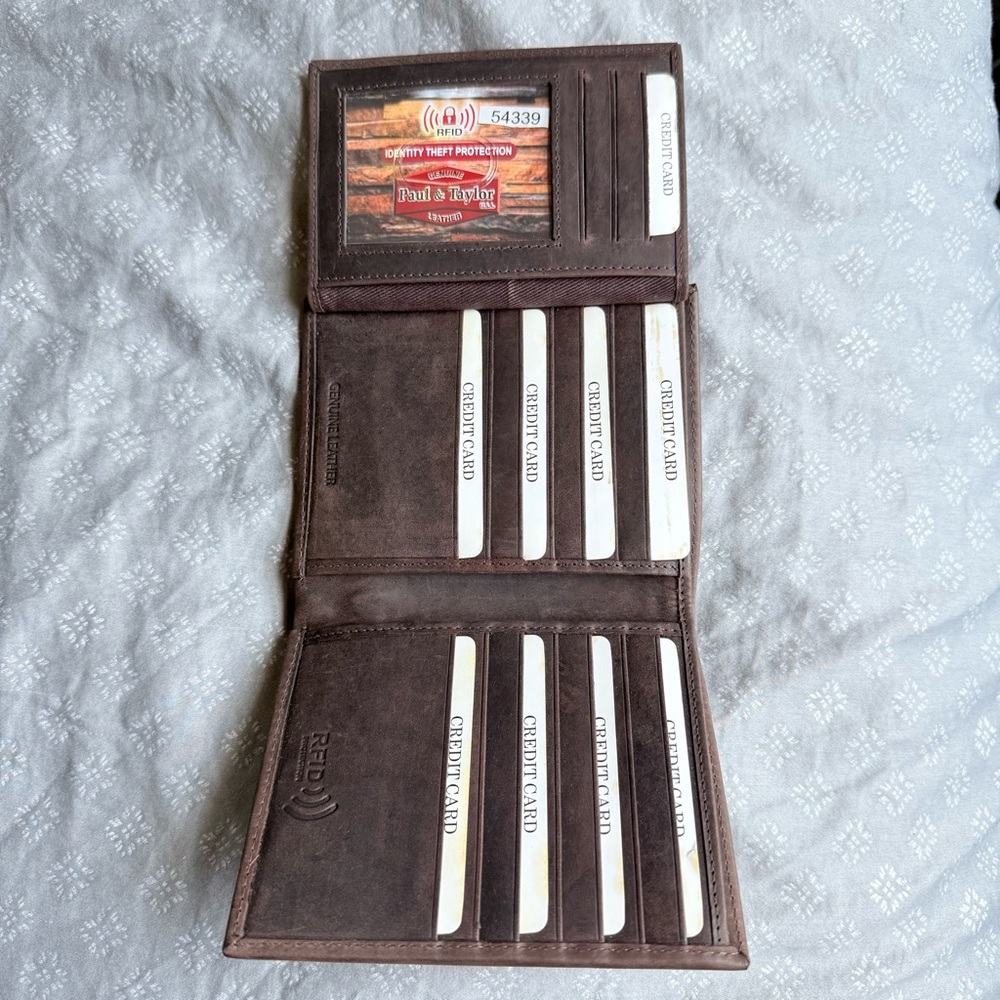 Paul & Taylor RFID Blocking Leather Wallet – Brown - New